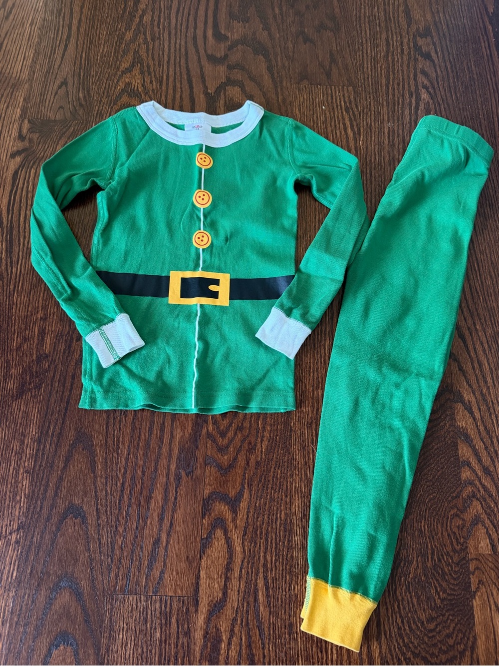 Hanna AnderssonGreen Elf Pajama Set with Belt Detail